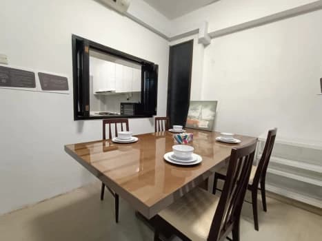 Lakepoint Condominium photo 2