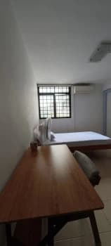 Eunos Crescent photo 5