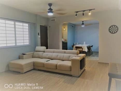Woodlands Street 82 photo 1