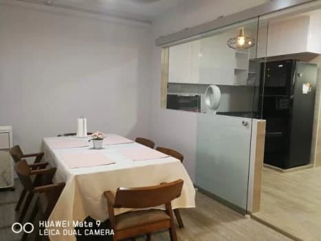 Woodlands Street 82 photo 3