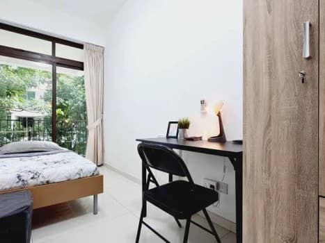 Varsity Park Condominium photo 2
