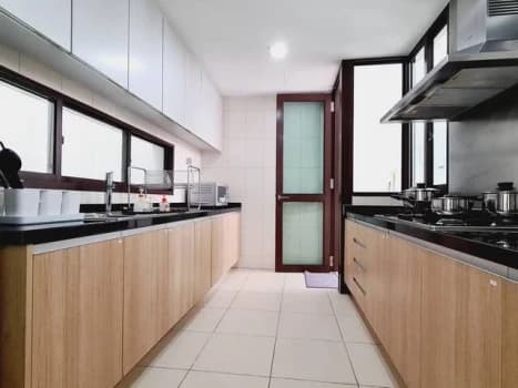 Varsity Park Condominium photo 5