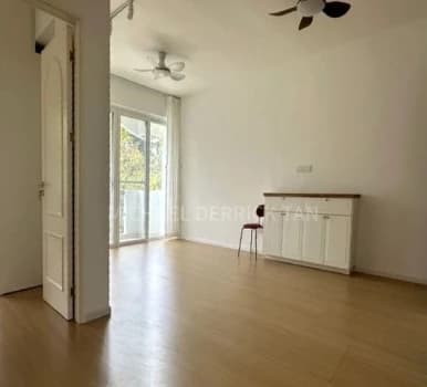 West Bay Condominium photo 1