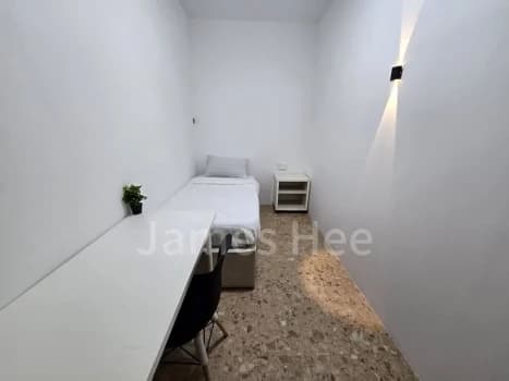 23 Flora Road photo 1