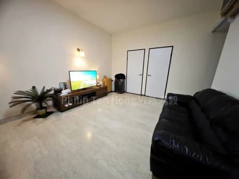 Common Room Condo For Rent In Simsville photo 5