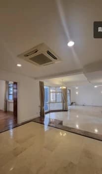 2 Leonie Hill Road photo 1