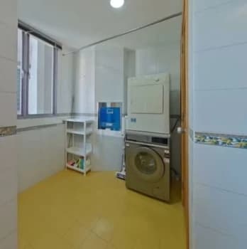 150 Thomson Road photo 2