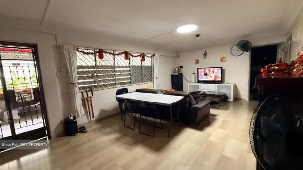 Blk 209 Yishun Palm Spring photo 3
