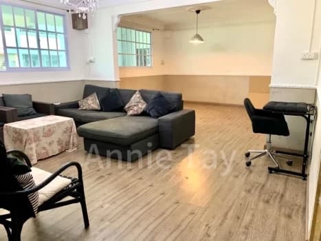 Master Room Hdb For Rent In 159 Simei Road photo 2