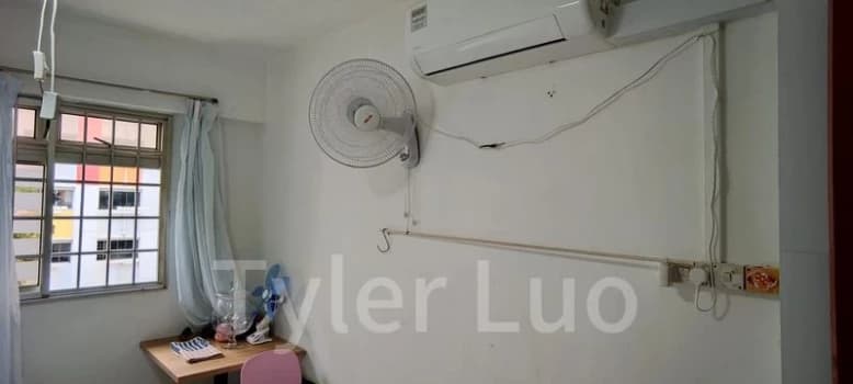 762 Yishun Street 72 photo 4